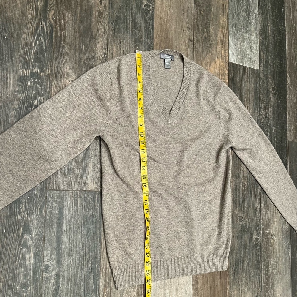 Neiman Marcus Sweater Men Medium Soft Brown 100% Cashmere V Neck Pullover - Picture 6 of 7